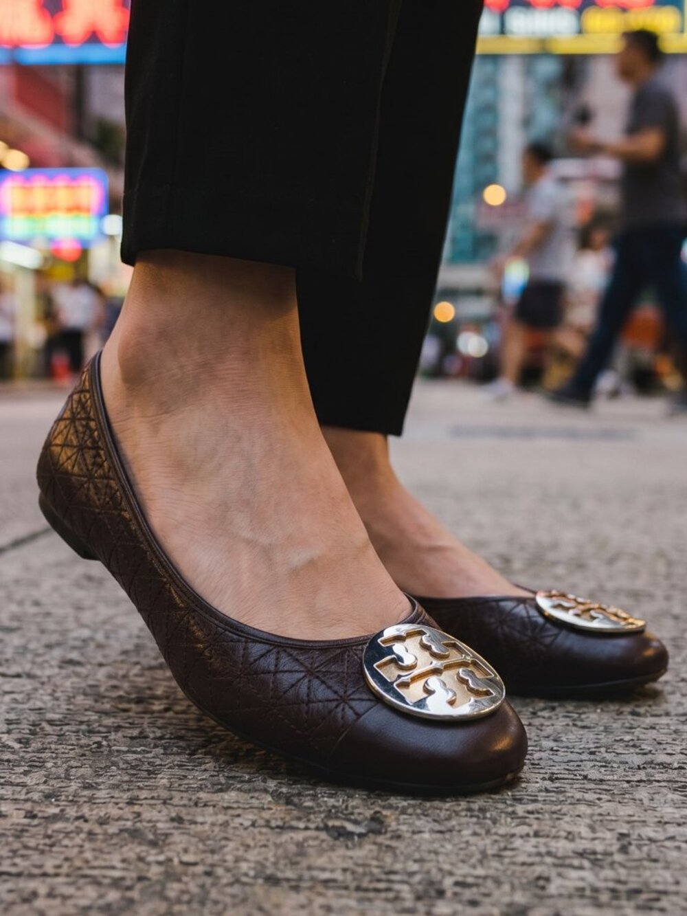 Tory Burch Maroon Quilted Leather Silver & Gold Medallion Driving Flats 9